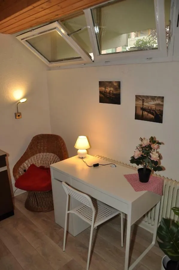 Overnight Oasis Munich Hotel Homestay